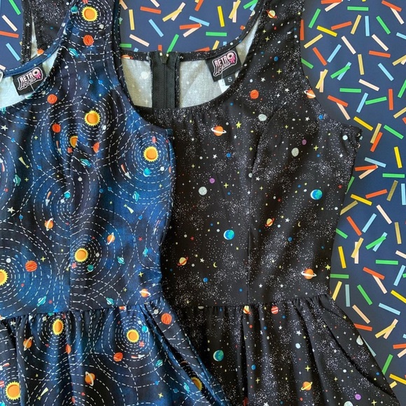 ✨🪐Retrolicious Planetary 🪐 ✨ Alignment Dress - Picture 3 of 14